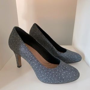 Clark’s - woman’s heels - new size 9